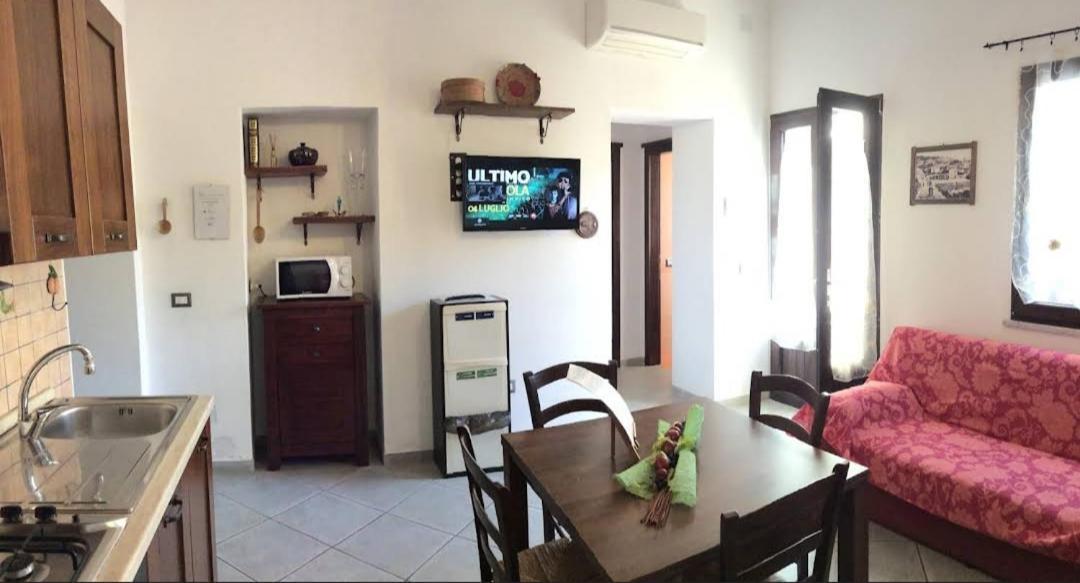 B&B Su Frori Arrubiu Teulada Εξωτερικό φωτογραφία